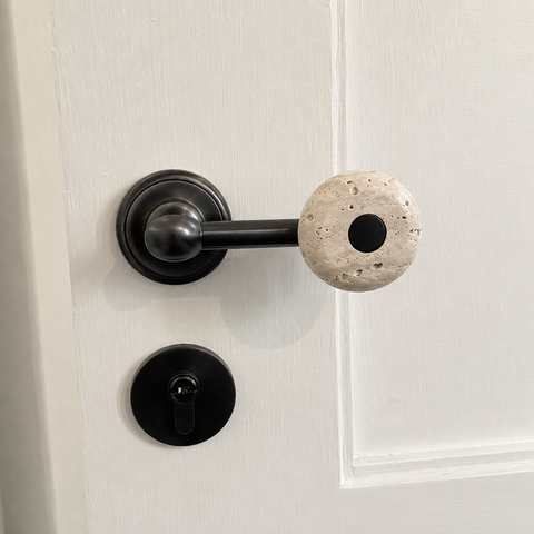 Donut-Shaped Door Lock Handle