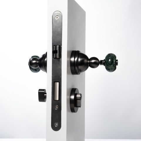 Donut-Shaped Door Handle