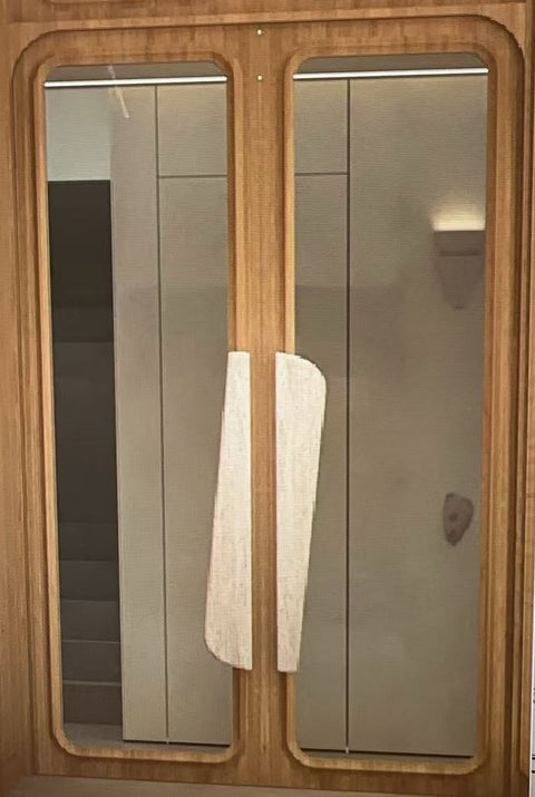 Ski Door Handle