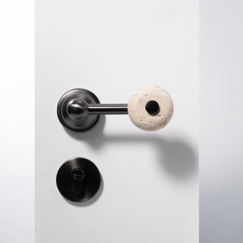 Donut-Shaped Door Handle