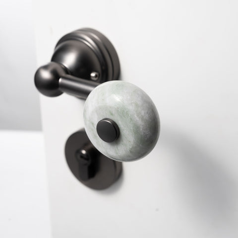 Donut-Shaped Door Handle