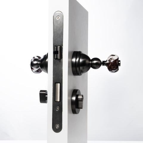 Donut-Shaped Door Handle